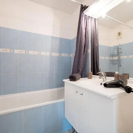 Immotovo - Moderne - Paris 8 Min - Parking - Netflix Apartment